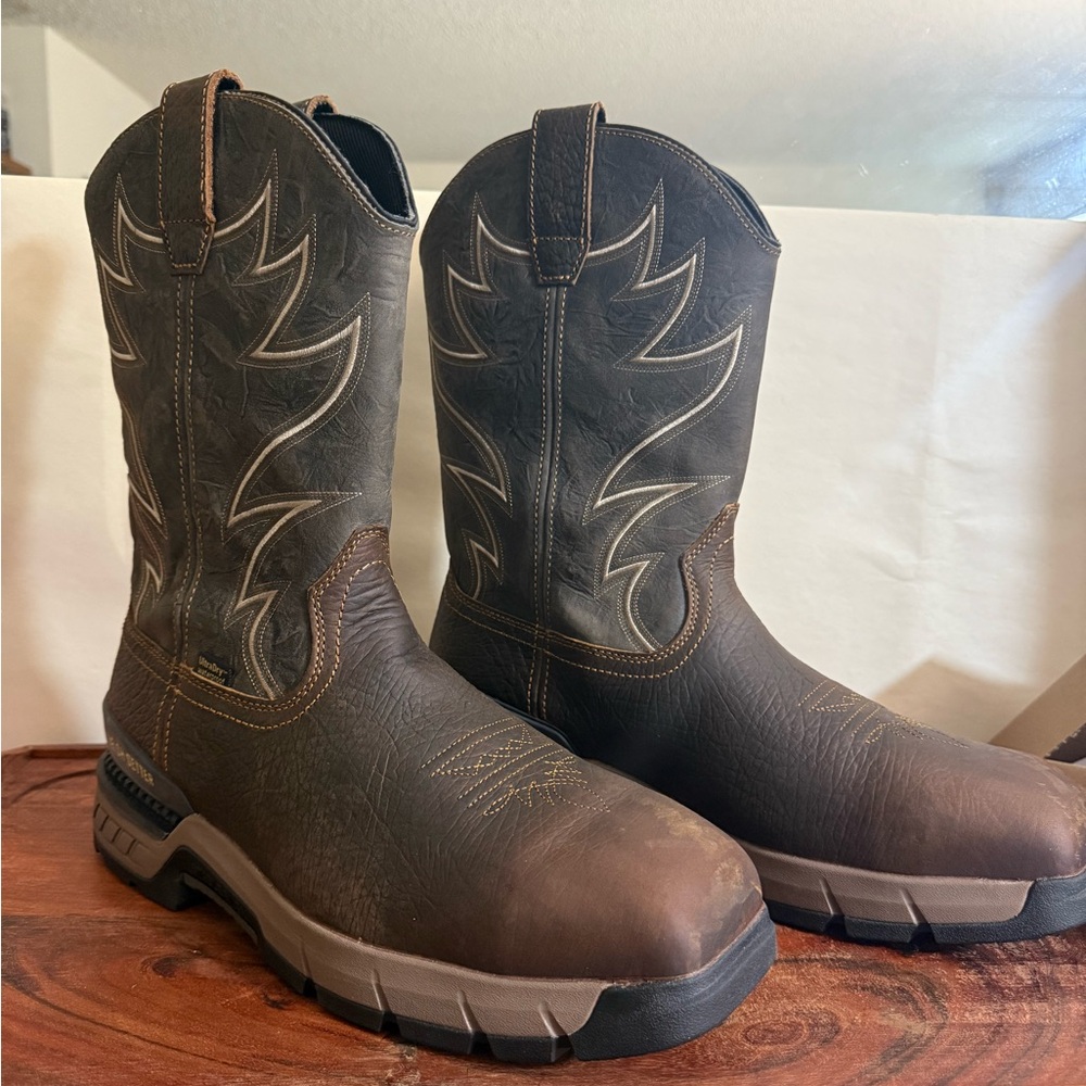TWO HARBORS Men's 11-inch Waterproof Leather Safety Toe Pull-On Boot size 12W